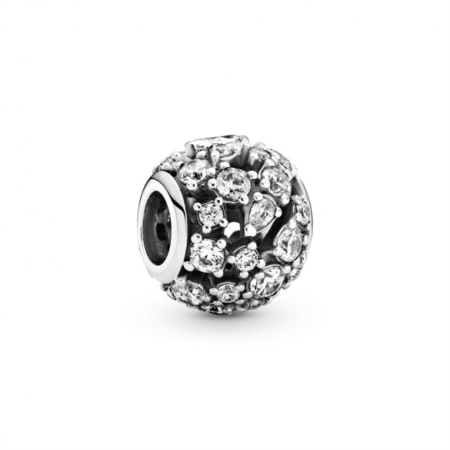 Glitrende Runde Gjennombrudd Sjarmerer Pandora